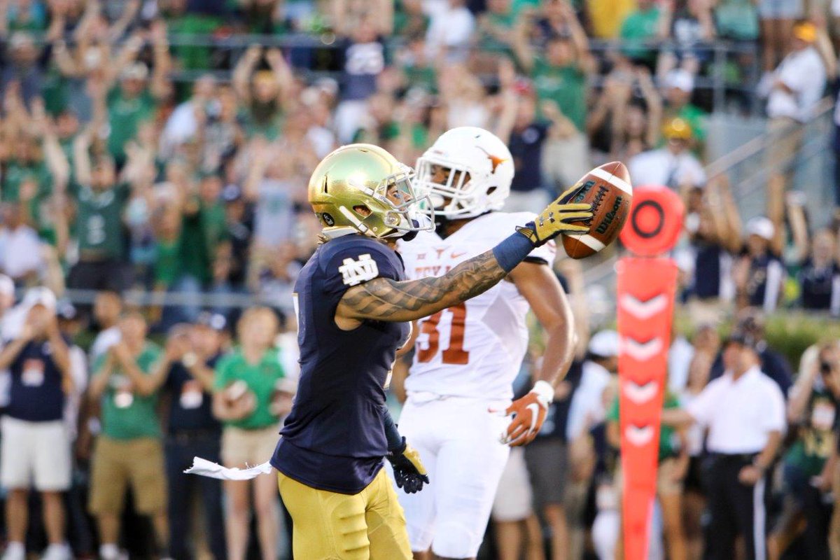 BGInews's tweet photo. In. #NotreDame moves up to No. 4 in the latest @CFBPlayoff rankings. https://t.co/RdtPAKNXCg