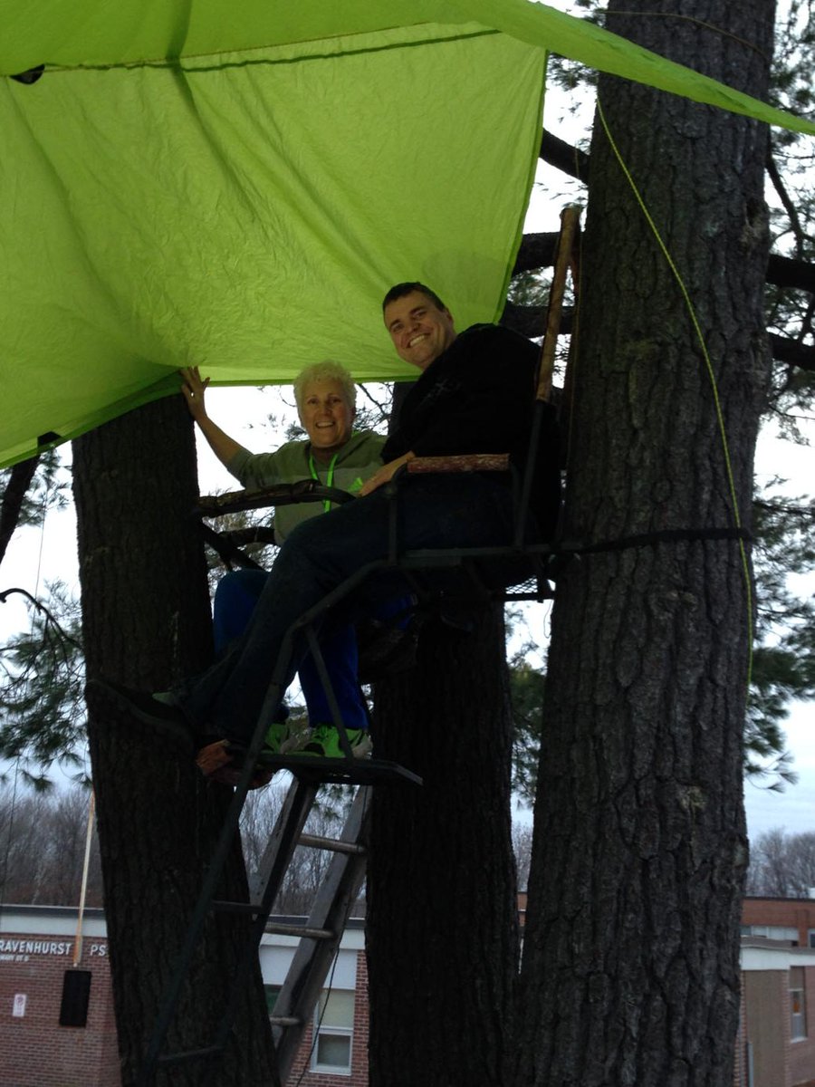 jodylachanse's tweet photo. Swing by GHS and say hi to 2 of our teachers sleeping in a tree tonight!  Maybe bring a coffee!  #GHS # tldsb https://t.co/aUyQGRarf9