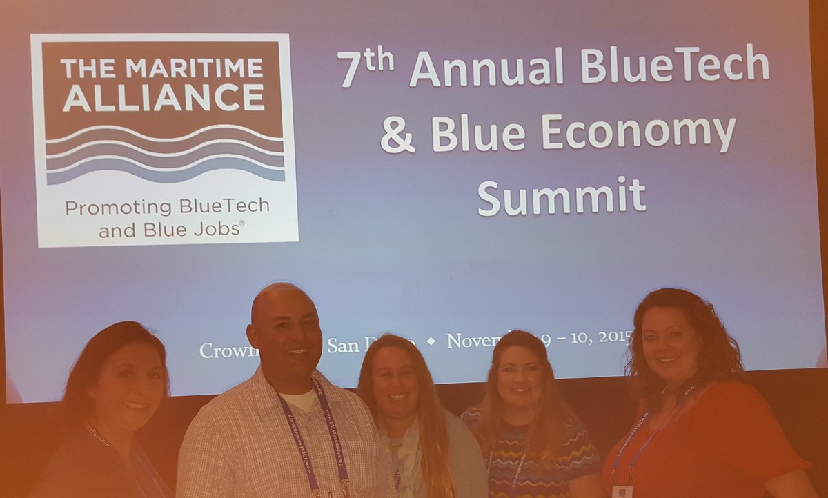 ScienceMelanie's tweet photo. Sweetwater Teachers preparing students for BLUE careers @SUHSD @SDSATweets #STEMsweet #suhsd https://t.co/TUqd5rTGj5 https://t.co/QfIWOGhPgn