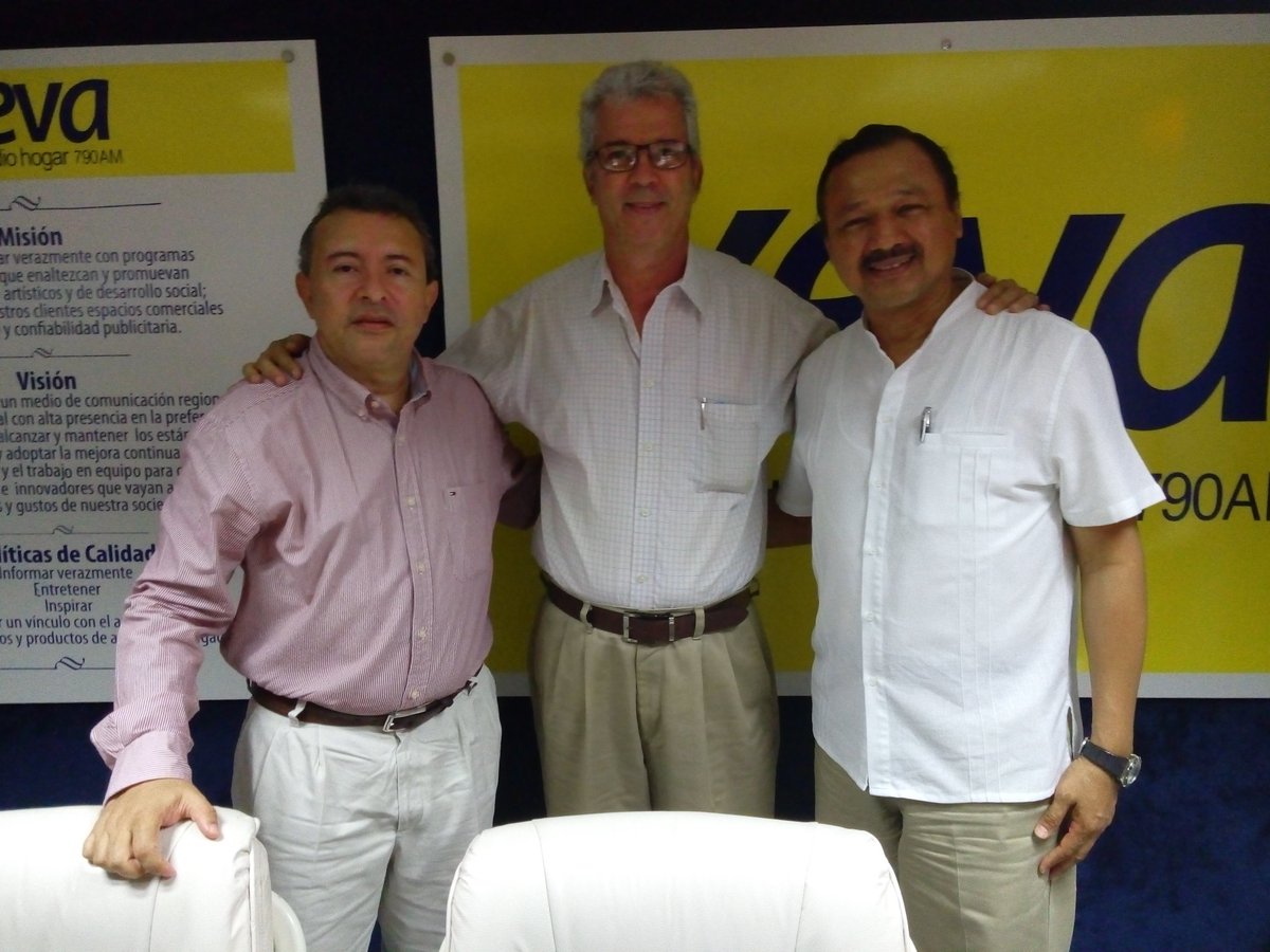 victorortizmar's tweet photo. Gracias a Gerardo Meléndez y a @Xeva_Noticias por la invitación para platicar sobre el #3InformeANJ https://t.co/9MOJNho66S
