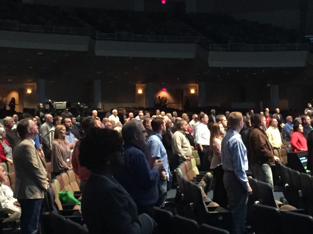 RichardsJim's tweet photo. Historic worship @_SBTC & BMAT at Champion Forest Houston. Unity based on truth! #SBTCAM15 https://t.co/Dxn9jMgncY