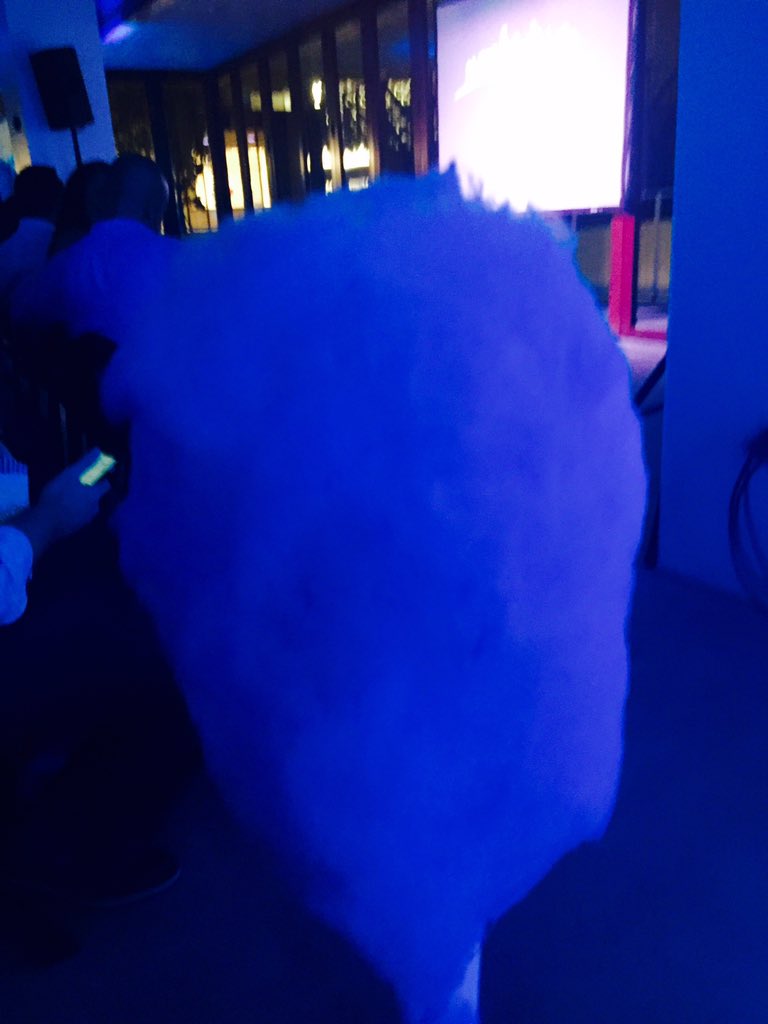 miamiventurelaw's tweet photo. Wine &amp; cotton candy? This is why startups have the most fun!! #MadeInMiami #AdMobilize @miamiip https://t.co/tvyVZ63Yx1