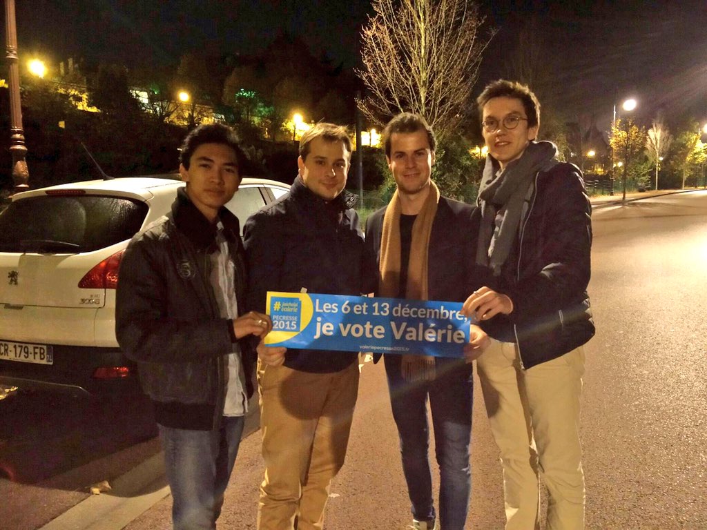 SachaGaillard's tweet photo. Collage ce soir à St. Cloud et à Garches pour faire gagner @vpecresse et @solere92 ! #92EnForce cc @ericberdoati https://t.co/3mCKFn3UQ3