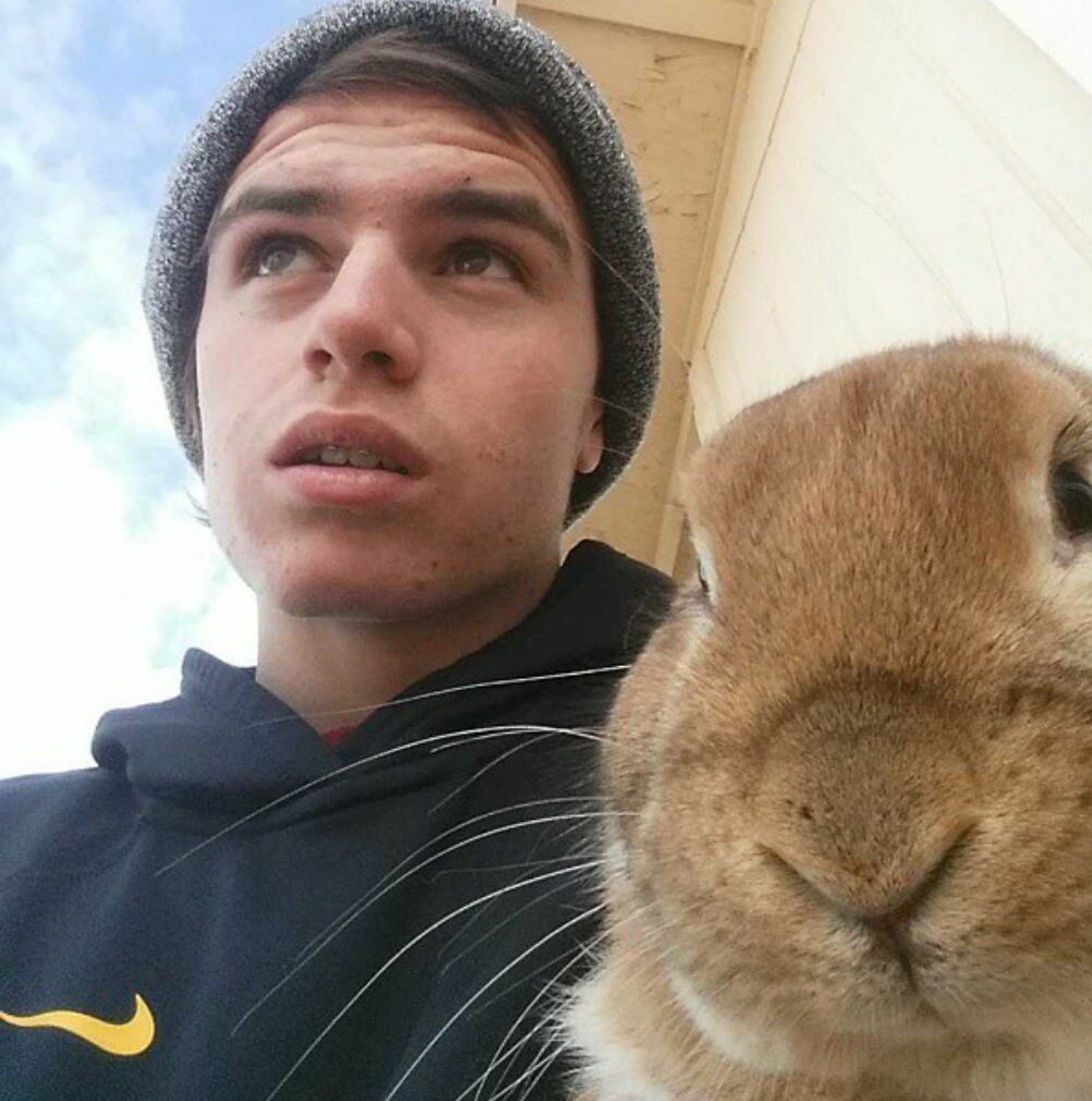 DaytonTruths's tweet photo. This kid thinks hes the shit, you're fucking ugly and trash at football https://t.co/QfnDBkHva1