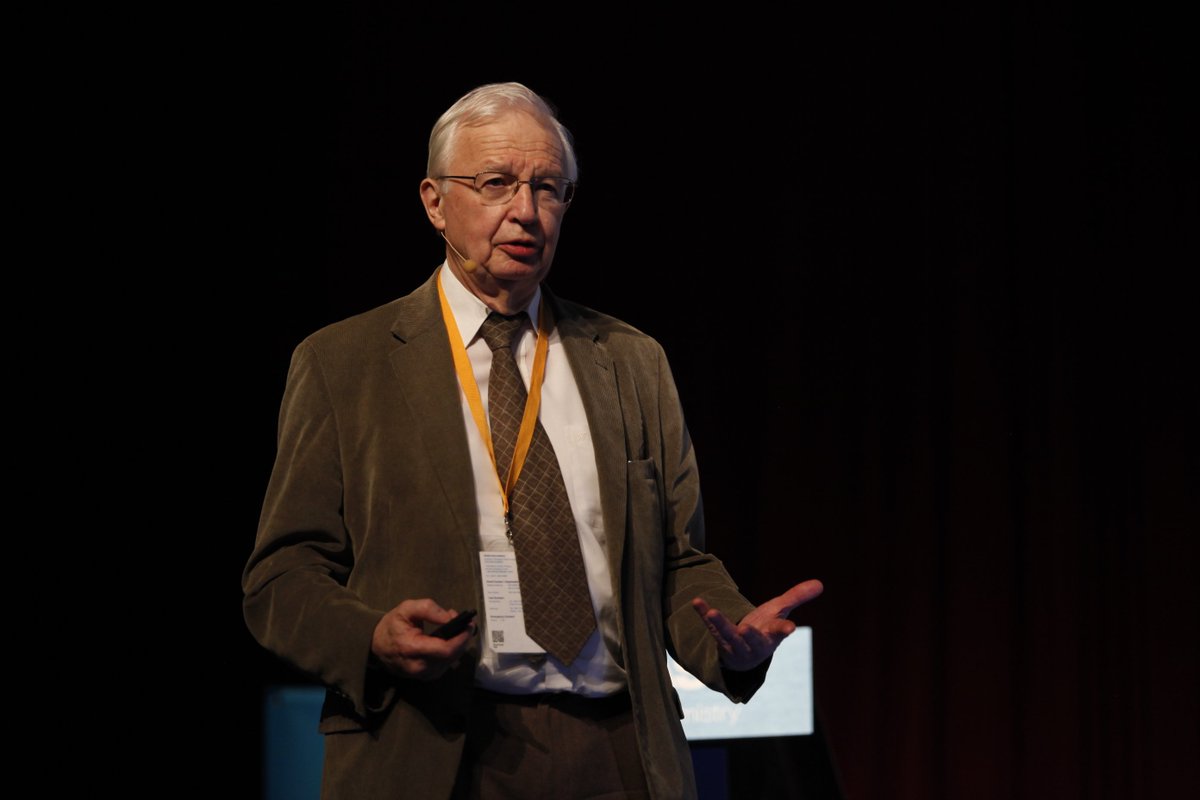 BASF_Asia's tweet photo. Lehn at #SCS_SH: Chemistry is not only the science of structure of matter,but also for creating informed matter. https://t.co/VAoYUd4WXF