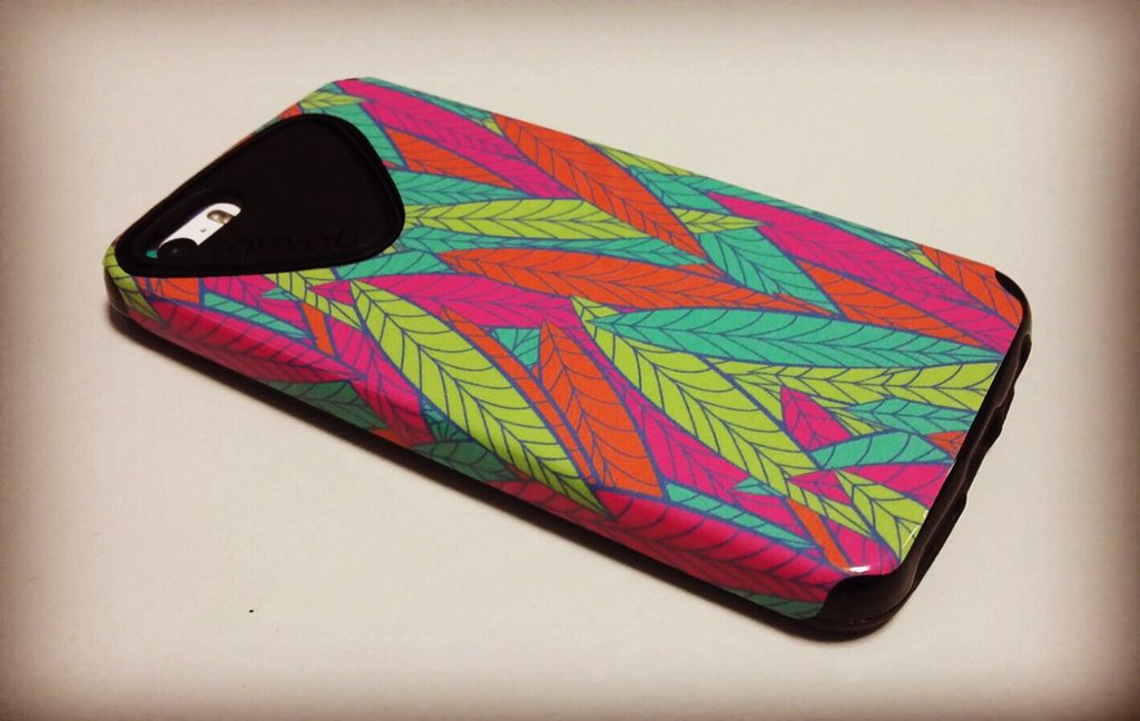 skinfactoryAR's tweet photo. NUEVAS carcasas para celulares con skins! Conseguilas en nuestros locales #iPhone #SkinFactory #Eucaliptus 📲💣😎 https://t.co/1Gadtpmpsd