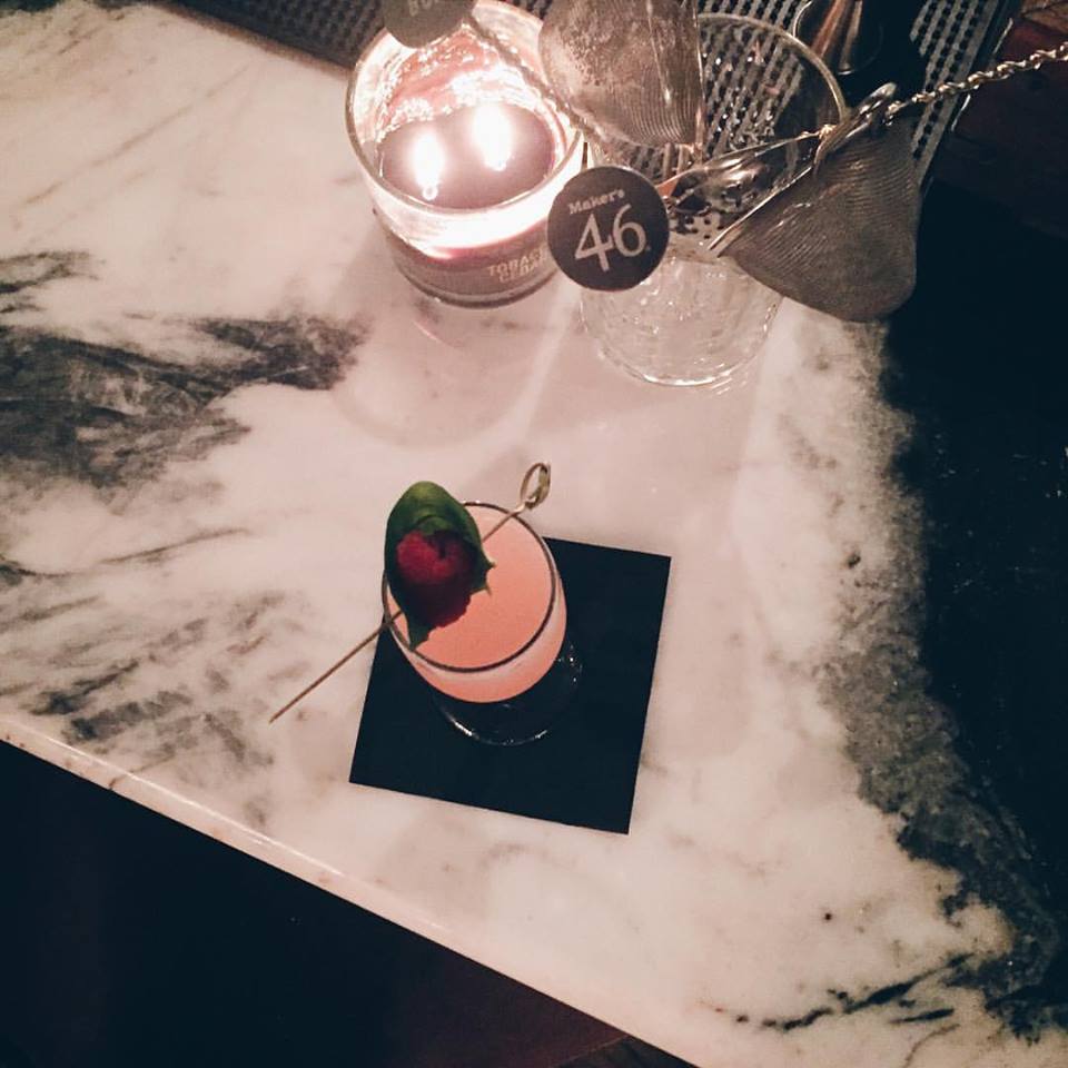 CitizenDallas's tweet photo. Meet the Citizen 75, one of our sumptuous featured cocktails, available for just $5 from 5pm. https://t.co/6IIAEHXzxs