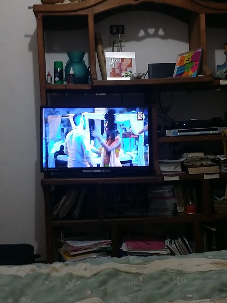 #BBClyde como pinchii mosca revoloteando a # bbsargentorap no puede detener su golfes!!!..