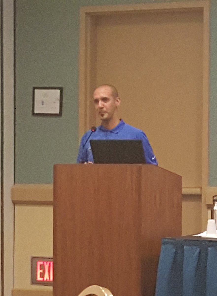 staciadavis's tweet photo. @IrriGatorUF Michael talking social media techniques and strategy at #irrigationshow15 https://t.co/yfR52OOOg0