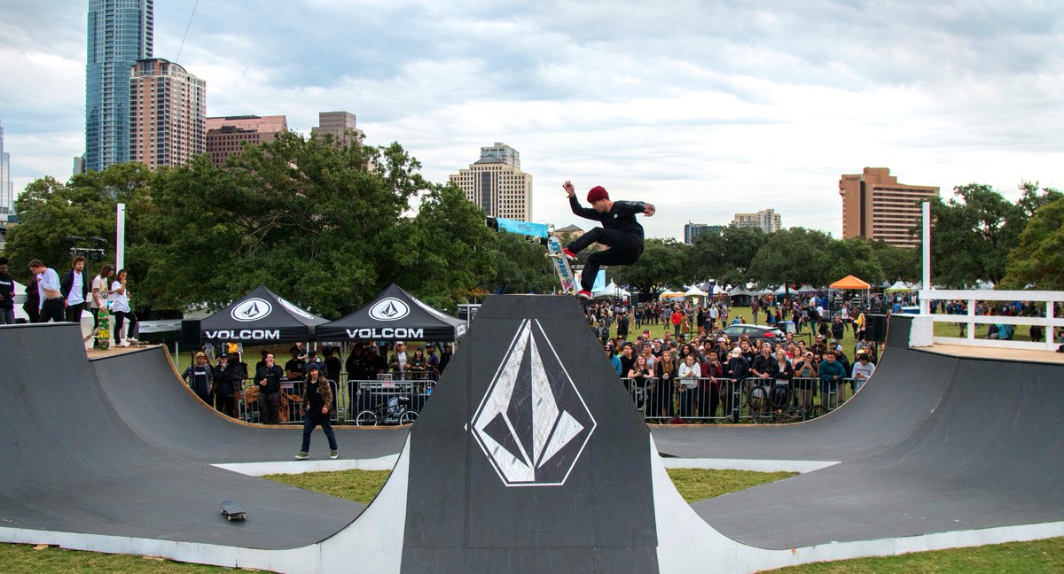 Volcom's tweet photo. Shred time at the #VolcomSuperCollider during last weekend's #FFFfest! #TrueToThis https://t.co/kvgpAraFDF