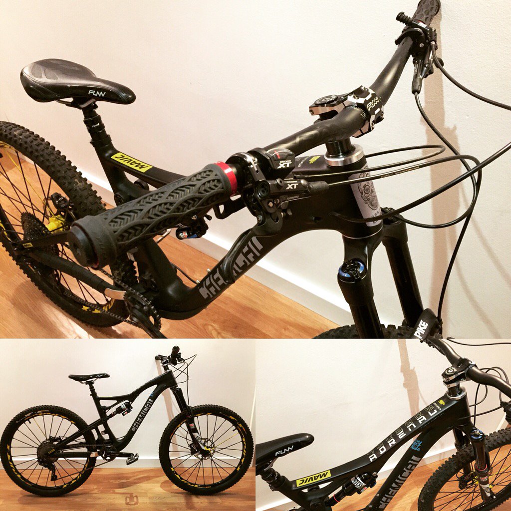 ADRENAL MTB FULL CARBON 160MM