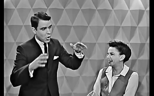 ClassicMediaCr's tweet photo. Rich Little and Judy Garland - https://t.co/Ed1f863RgJ https://t.co/tq0EvG5nfX