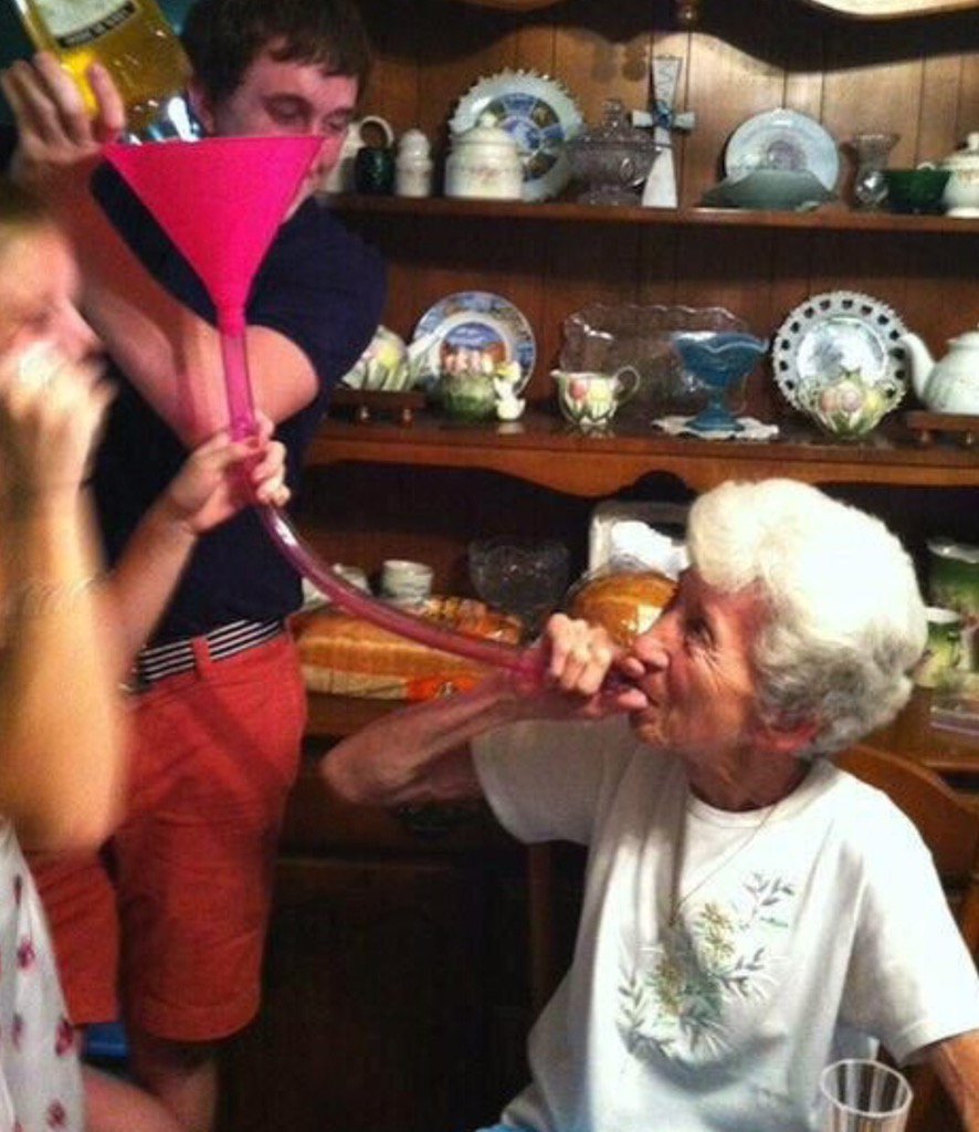 MACKINMIAMI's tweet image. After Grandma hears that @diplo #BeRightThere @MACKONTHERADIO @JetSetVega remix! 👊 @idolator bit.ly/1RLC50H