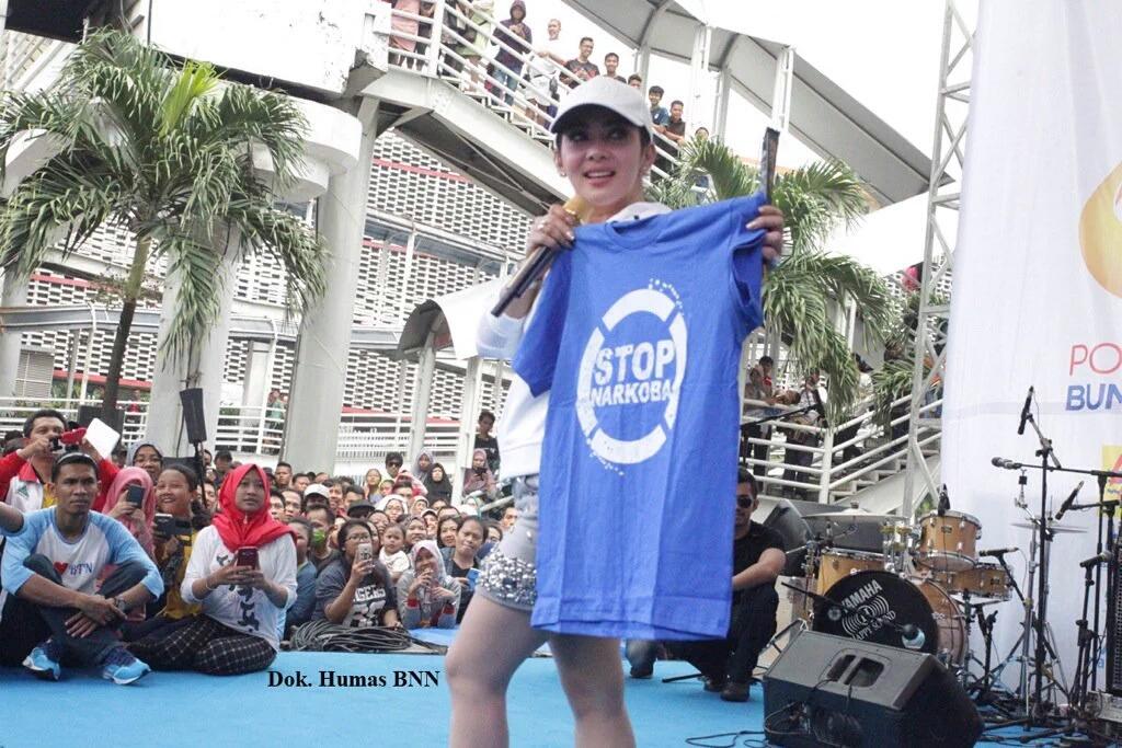 produksi kaos Tumbr mulai 50-rb | bisa desain sendiri | 1 hari JADI | hub <a href="/Wira_Harja/">RealMan fashion Shop</a> pin:2A498B58