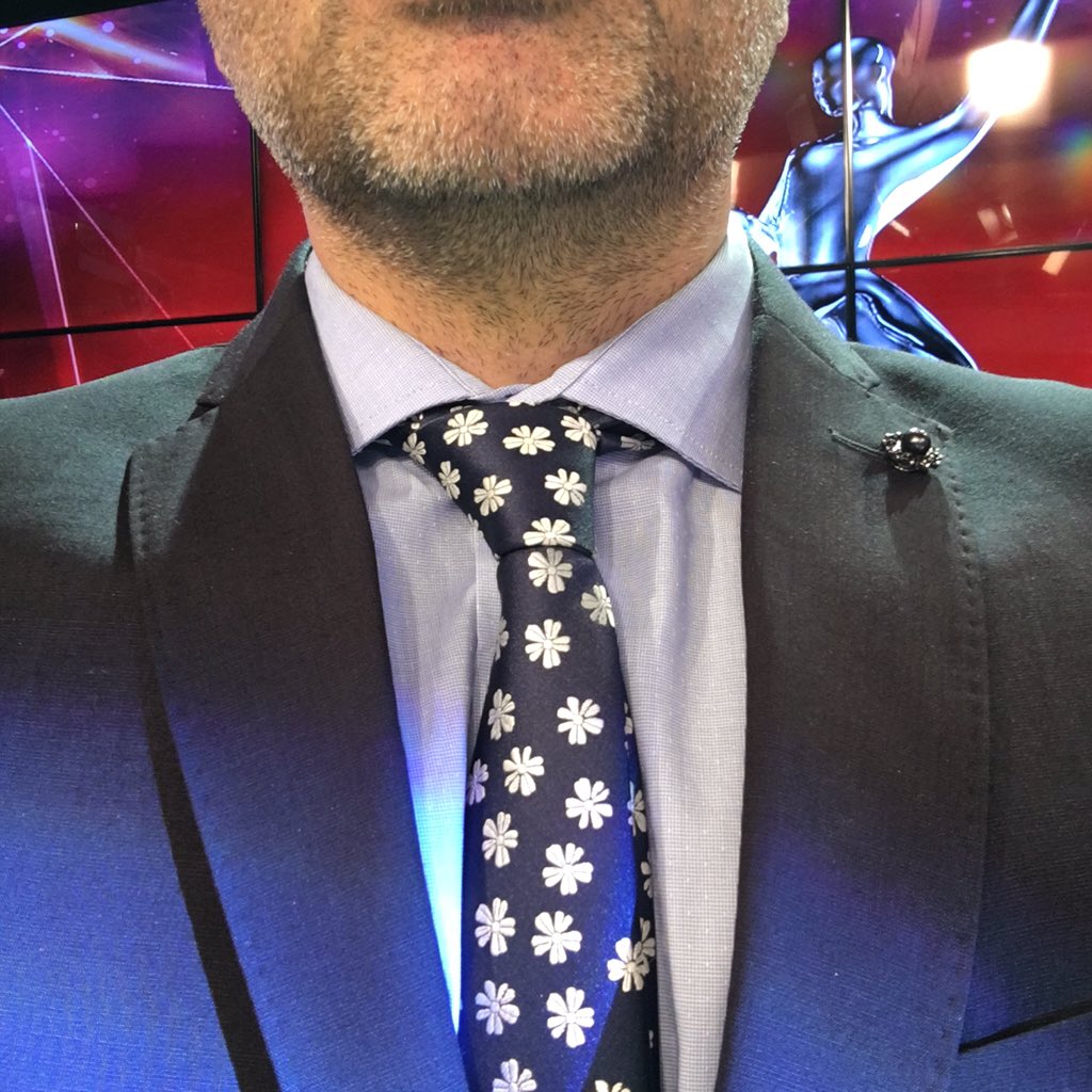 Mi look de hoy <a href="/airbornoficial/">Airborn</a> <a href="/luciano_marra/">Luciano Marra</a> <a href="/FelixBsAs/">Felix BA</a> <a href="/belulanosa/">Belen Lanosa</a> <a href="/LasJuanasNight/">Las Juanas Night</a>