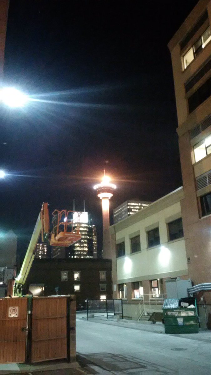 ABInsuranceTips's tweet image. The only time an insurance person wants to see fire on a skyscraper...
#yyc 
#remembranceday
#lestweforget