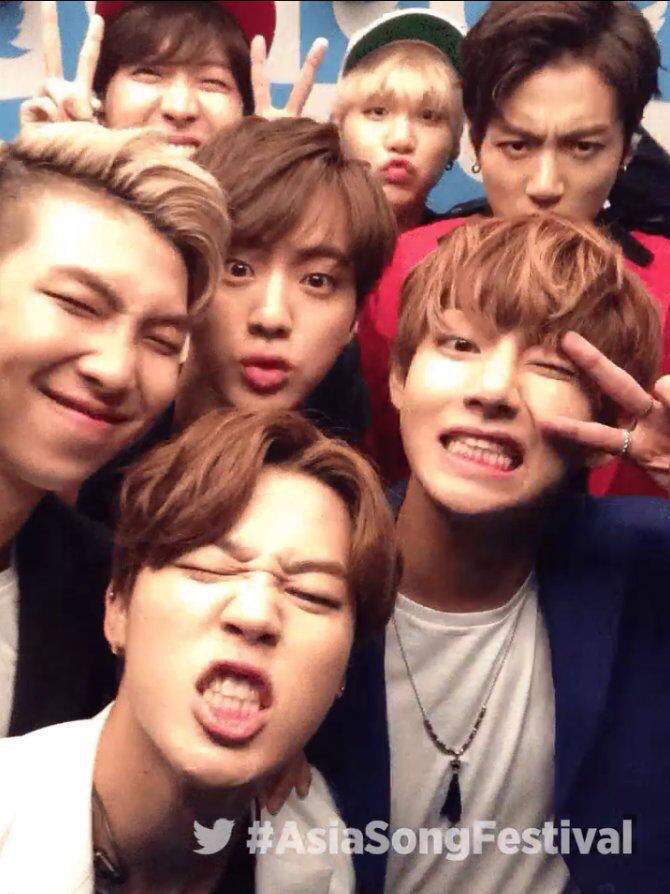 pushedbackjimin's tweet photo. + bangtan https://t.co/GuKponC6BY