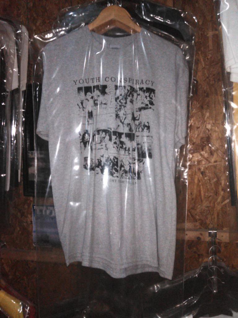 Ts grey.YOUTH X CONSPIRACY.gildan heavy cotton.size M.L.XL.idr 120k