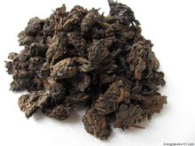 FairanTea_CH's tweet photo. 【普洱茶老茶头】茶头是指普洱茶在渥堆发酵时结块的茶，相对条索状茶，发酵度正常范围的茶头内含物更加丰富，茶汤更浓厚，更加耐泡，但泡到最后也仍然有大部分茶头不会散开，还是粘稠在一起。#普洱茶熟茶 #老茶头 https://t.co/hGhiDEagVb