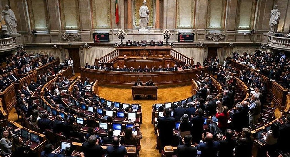 bijelo__polje's tweet image. #Portekiz'de #solcular hükümeti düşürdü @sputnik_TR sptnkne.ws/acuP  #Portugal