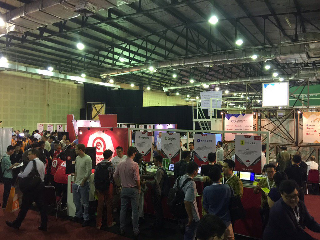 LCSMorgan's tweet photo. Over 4,000 attendees, 236 startups, 'bootstrap alley' is best way to see Indonesia's startup scene in action! https://t.co/tgMr1sfVCO
