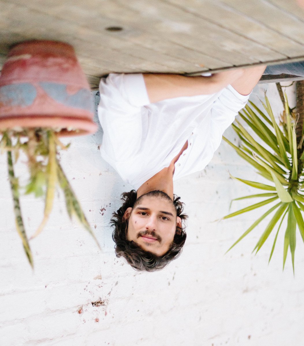 studioconfetti_'s tweet image. Tom's in Sydney on Saturday for @AGDA's Pinnacle Of Design Forum. Ask him some tough questions that'll flip him out.