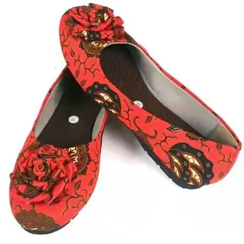 Candoelisme's tweet photo. Klo yg buat Wanita @ifaahanif @hanifdhakiri #SepatuBatik #batiktulis #batikstyle #BatikJogja https://t.co/iUEIbHgUAO