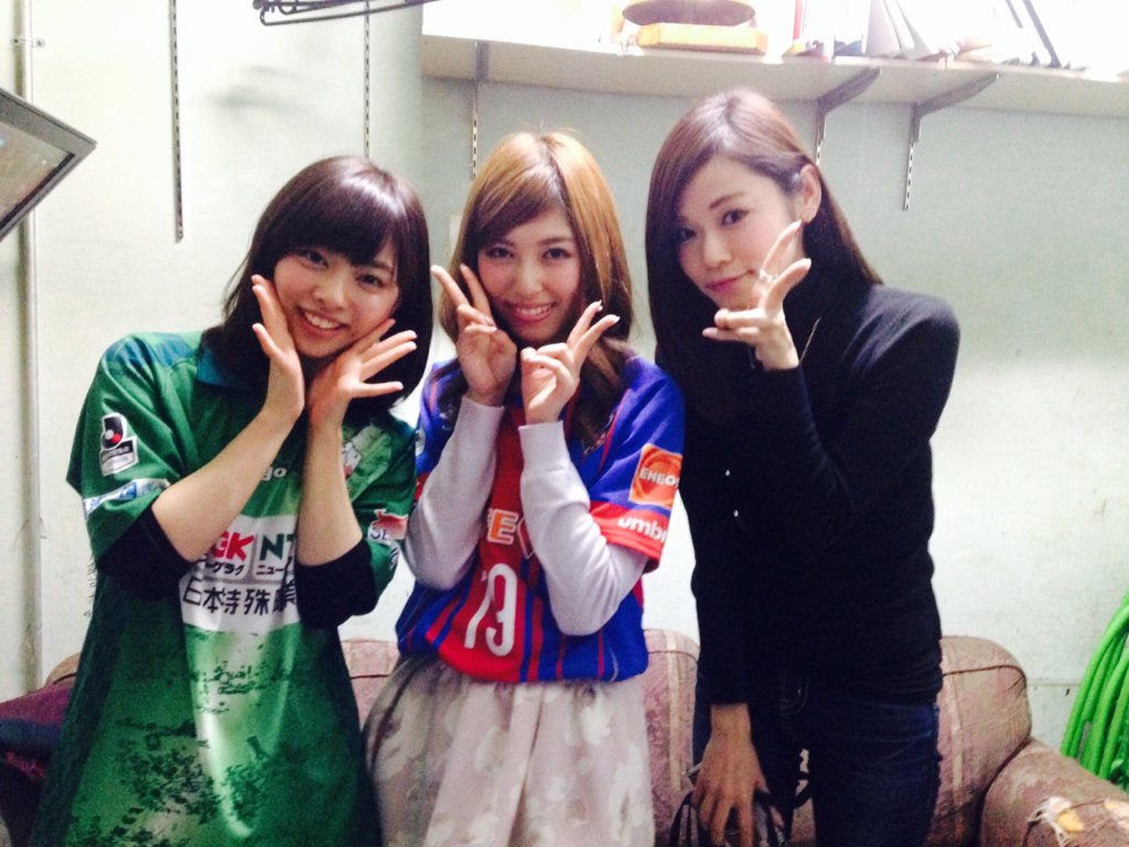 フットボールチャンネル V Twitter オフレコだらけの日本代表 ｊリーグ生トークバトル 第1部 Jリーグ女子会 ゲストは長谷川ゆうさん 元アイドリング の橘ゆりかさん 元乃木坂46の伊藤寧々さんが登場 女子サポーターの裏話満載 トーク内容は後日配信