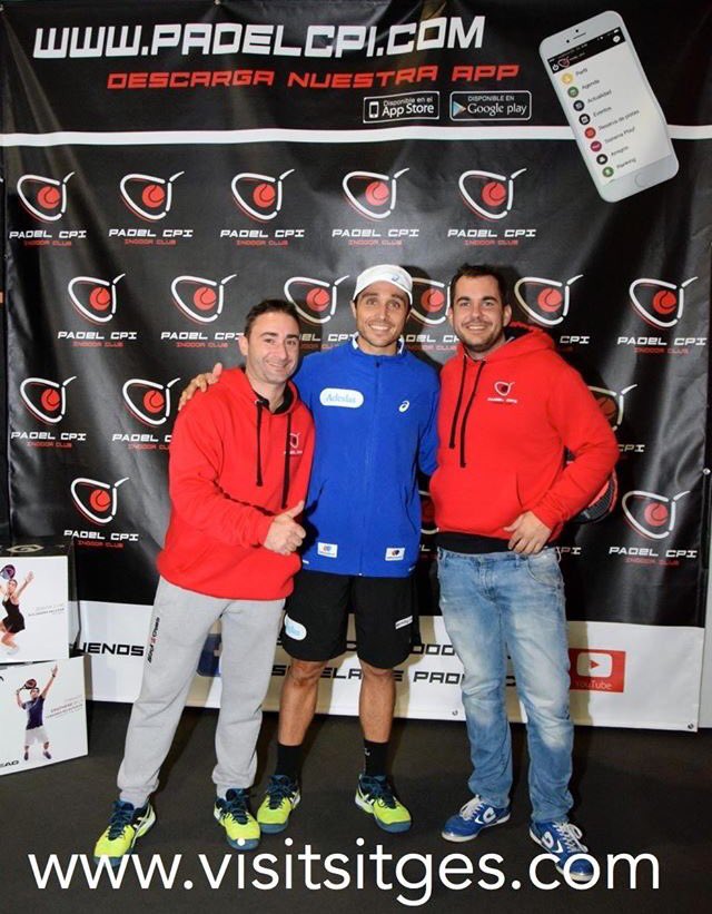 padelcpi's tweet photo. Ayer disfrutamos con Fernando Belasteguin "Bela" una jornada inolvidable en la Inauguración del Padel CPI Indoor. https://t.co/G8D8Afoi1q