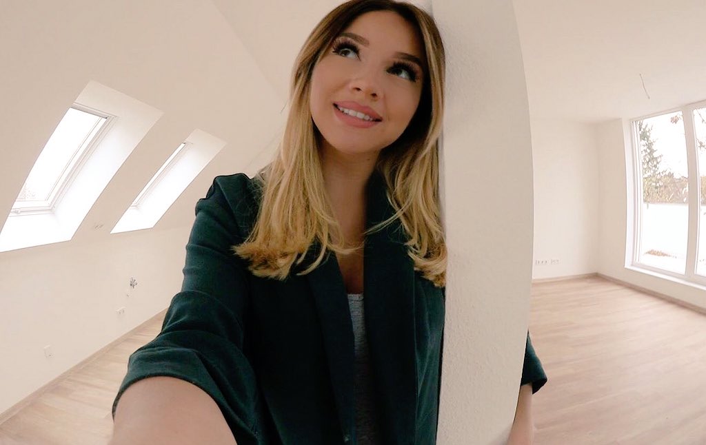 ShirinDavid's tweet photo. Guten Morgen ✋🏼☀️

Heute gibt es meinen ersten Wohnungsvlog 🎉
Ich bin so gespannt was ihr sagen werdet 😍 https://t.co/RWuiKMvJgb