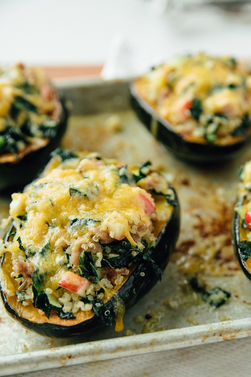 thekitchn's tweet image. RECIPE: Stuffed Winter Squash on.thekitc.hn/SjqEhm