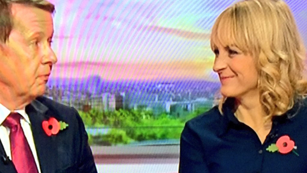 SEO_Bex's tweet photo. @BBCNews of all days for your presenters to wear their Poppy's wrong. #ArmisticeDay #MyPoppy https://t.co/vAli3Af7bg https://t.co/uUtiVYS3hI