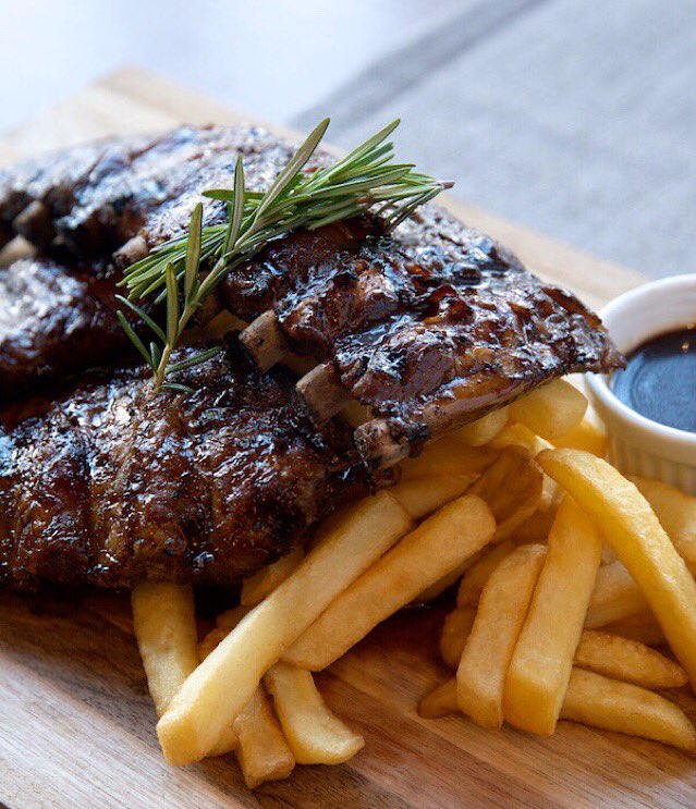 CattleBaronGrillRoom tweet media
