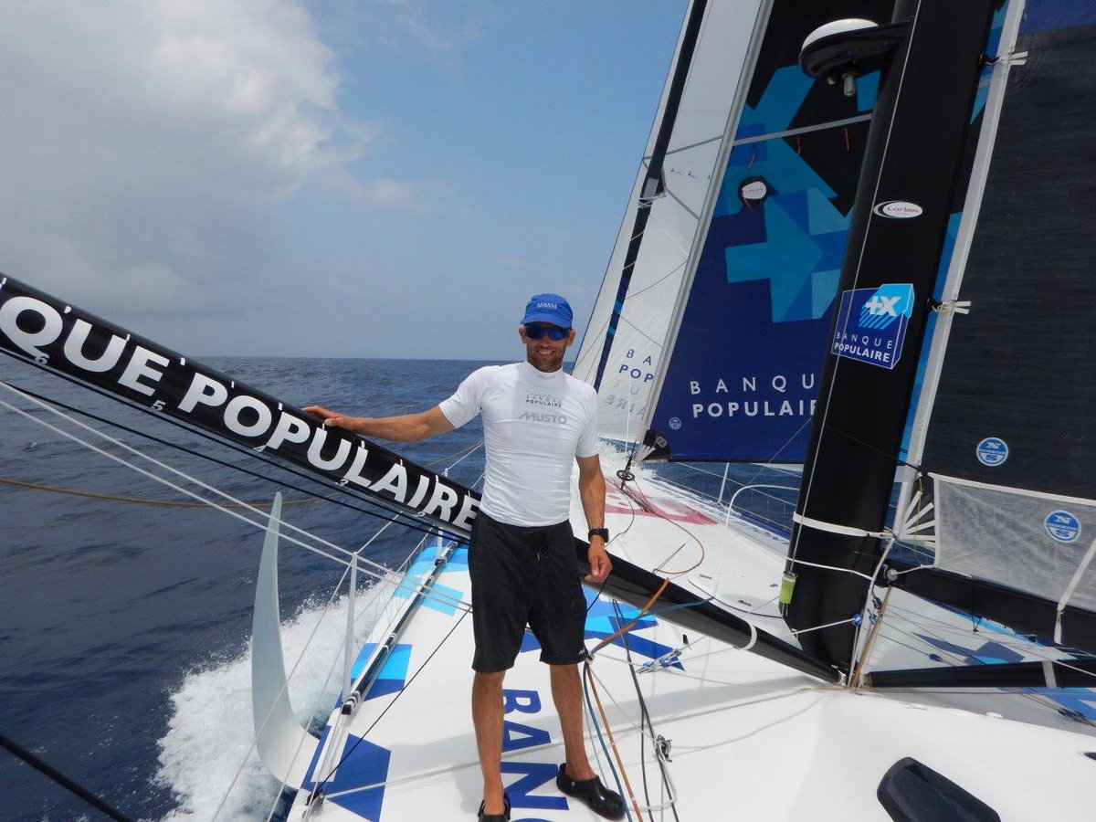 VoileBanquePop's tweet photo. [A Lire] Le dernier jour en mer du duo du Mono Banque Pop VIII ! #TJV2015 #AllezBanquePop - https://t.co/GmpThy2PJk https://t.co/8kGQXzdl2V