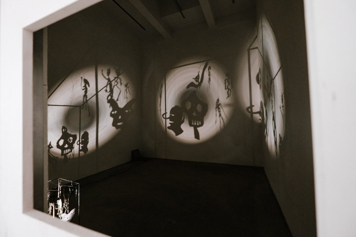 ArteSera's tweet photo. Vieni tu dal cielo profondo o sorgi dall’abisso, #bellezza? (C. #Baudelaire)
Christian Boltanski @FondazioneMerz https://t.co/0T9k3fRoS1