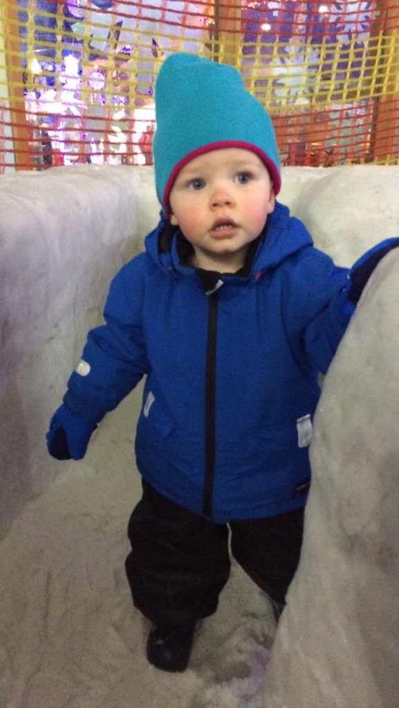 suzi_riley's tweet photo. Anyone for skiing!! #chillfactory https://t.co/ryep94uEUP