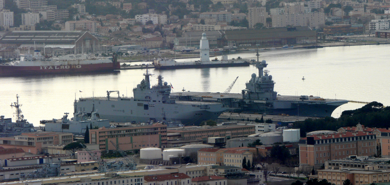 licharrier's tweet photo. Projet d' #attentat contre la base militaire de Toulon déjoué en France. 
https://t.co/5IApimEBMm https://t.co/gLMWMa7QyY