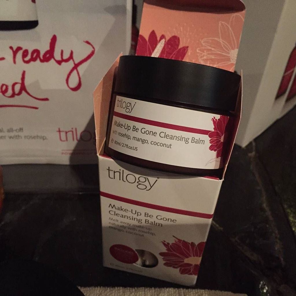 VexintheCity's tweet photo. Big fan of their Rosehip Oil so looking forward to trying  this from Trilogy at @debenhamsbeauty @debenhams #foundi… https://t.co/O6X2GGvmoQ