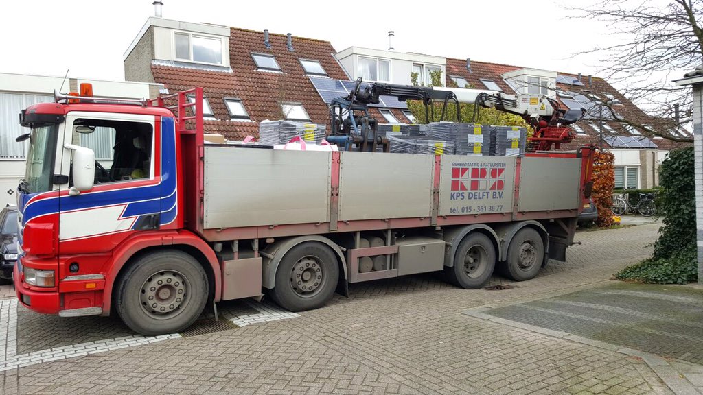 KPSDelftbv's tweet photo. Ondanks het naseizoen gaan er vandaag weer mooie vrachten weg!

PS wij hebben nog geen tijd gehad om te poetsen😉 https://t.co/w5MYw0IsUn