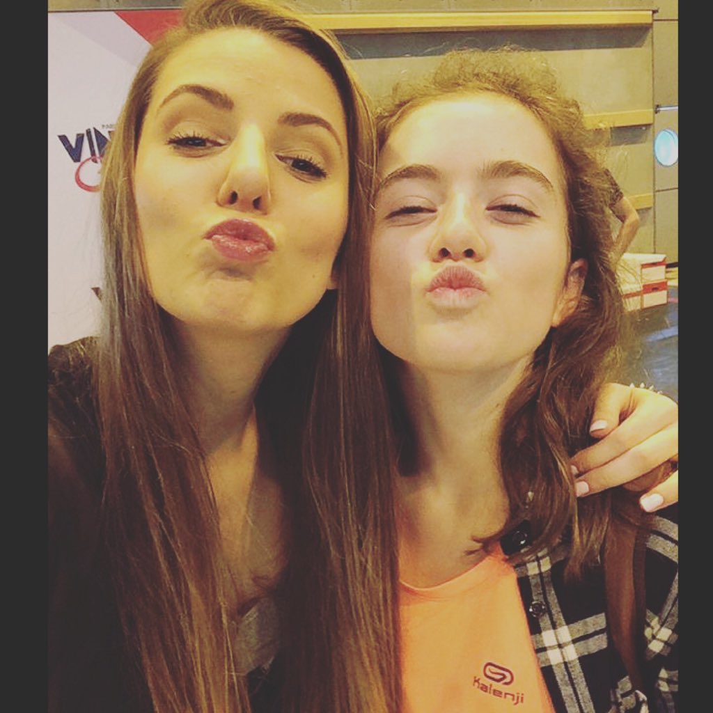 DavyLilidavy1's tweet photo. @emmacakecup ❤️❤️❤️❤️❤️❤️❤️❤️❤️🦄🦄 https://t.co/yi7TV4CJe2