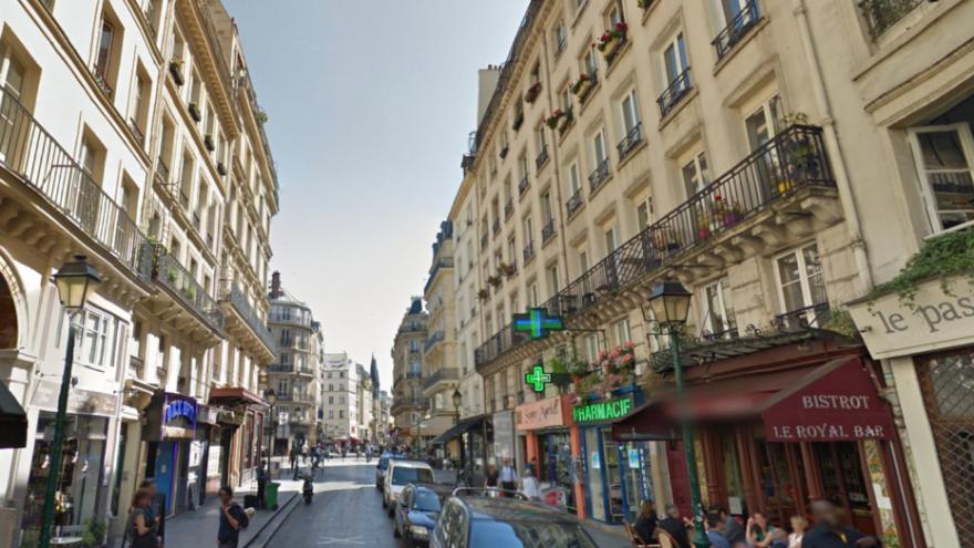 Paris veut un plan pour préserver ses petits commerces de proximité | bit.ly/1MzW4PH