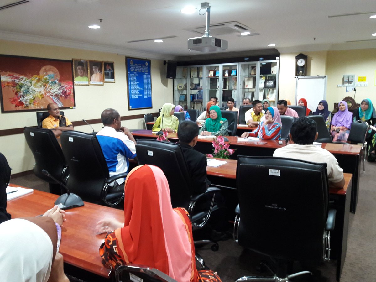 jpnmkterengganu's tweet photo. @jpnm_official #1jpnm Majlis Dialog Bersama PPN Bulan Oktober 2015 https://t.co/A6I0ogk16w