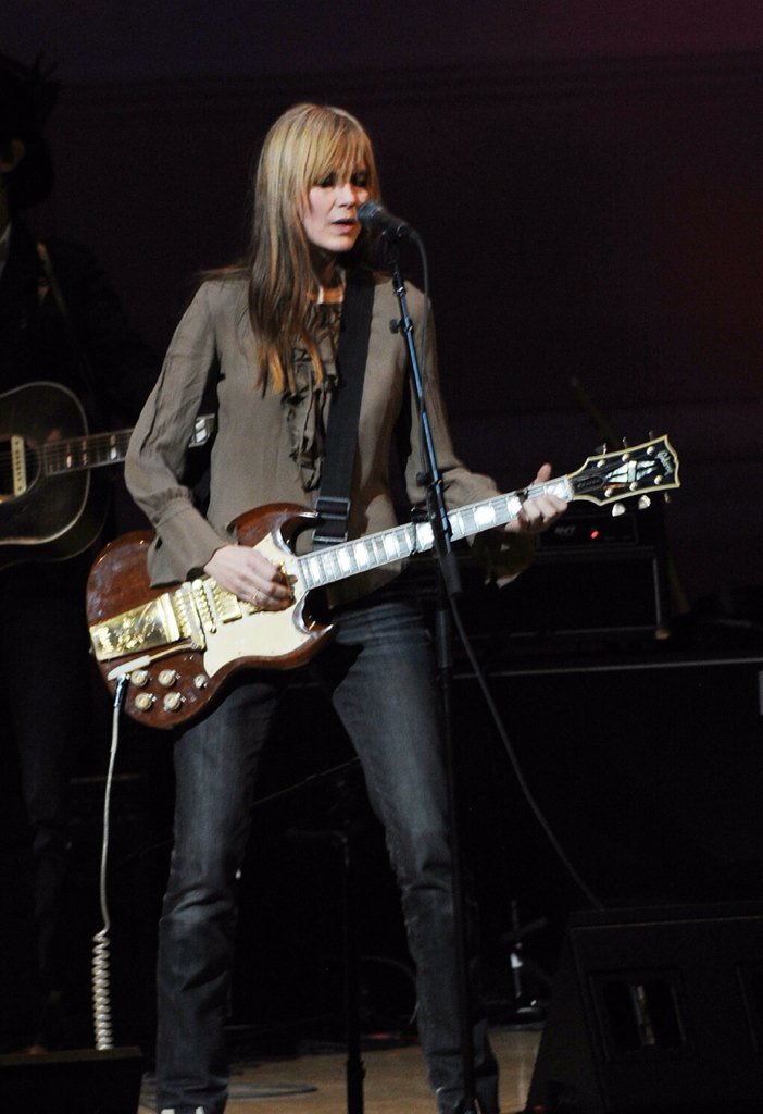 starlingsteph's tweet photo. Juliana Hatfield 🎸 https://t.co/RLaiaV38Ry