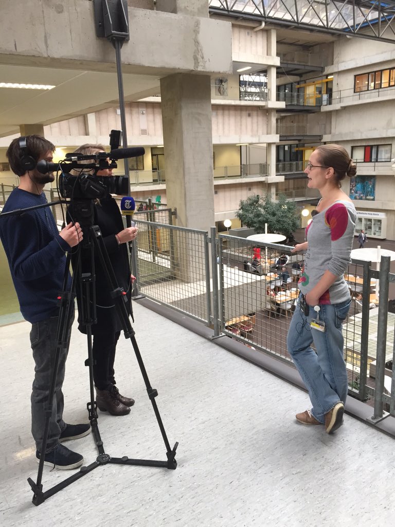 TASKAmsterdam's tweet photo. Interview voor reportage in het kader van de Week tegen Kindermishandeling. https://t.co/kvBaVAFSJG