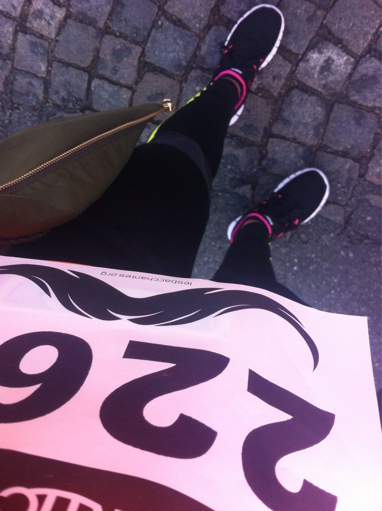 YssineMato's tweet photo. #8km moustachus contre le cancer de la prostate #LesBacchantes2015 #TeamAirbus https://t.co/JJPGKdmlBS