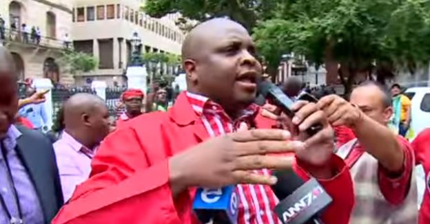 POWER987News's tweet photo. #Parliament - Floyd Shivambu addressing protesting workers outside pariiament https://t.co/HpwRrmzR8W