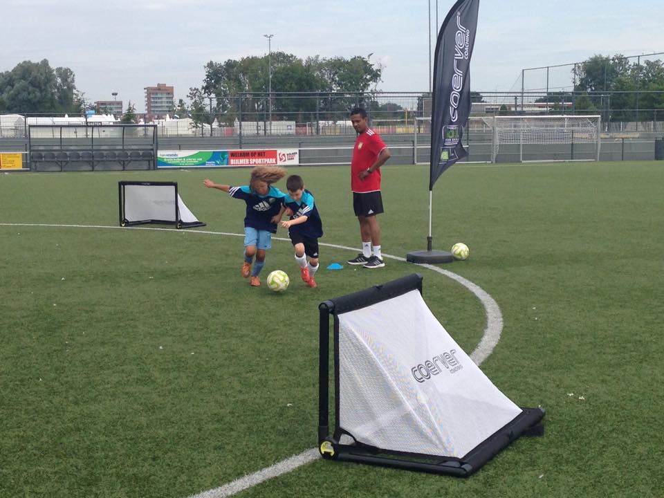 Bazookagoal Coerver Coaching Is One Of The Biggest Training Methodes In The World And Yes They Use The Bazooka Goal T Co 4rnbr1xjs4 Twitter