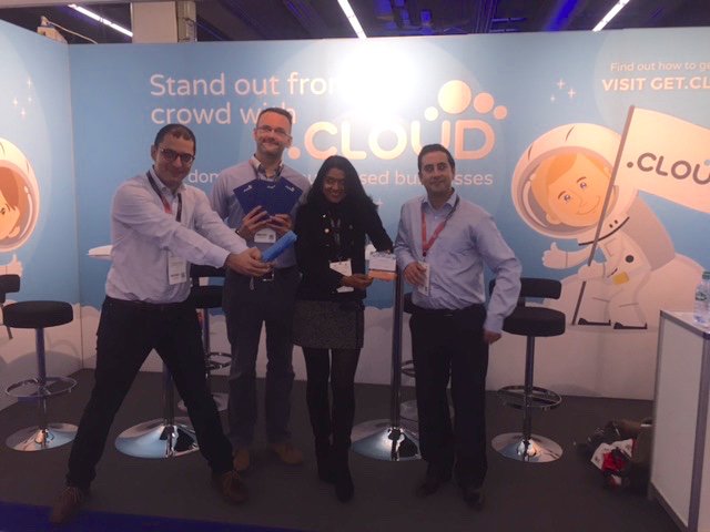 NidomaTeam's tweet photo. Attenti e in guardia...anche il secondo giorno al Cloud Expo Europe a Francoforte
#ceef2015 #Cloud https://t.co/JL2lbAFIJP
