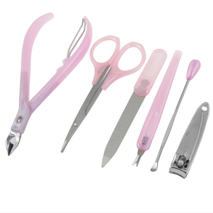 RAPI2k15's tweet photo. Last but not least, make sure the tools used are clean and sterile for yr own safety and the best result. #RAPI15 https://t.co/AxFagwrwOM