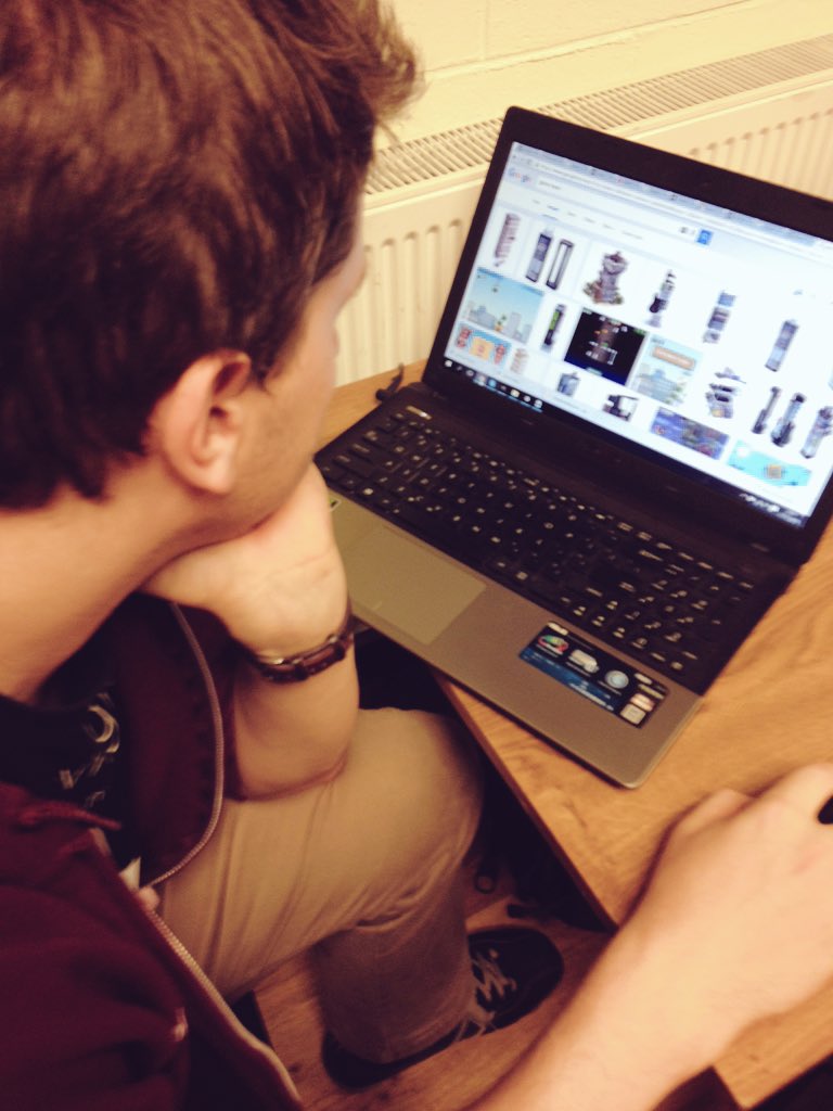 GMITCompSociety's tweet photo. #workinghard #gmitcode @GMITOfficial https://t.co/KbioBJ0mkj